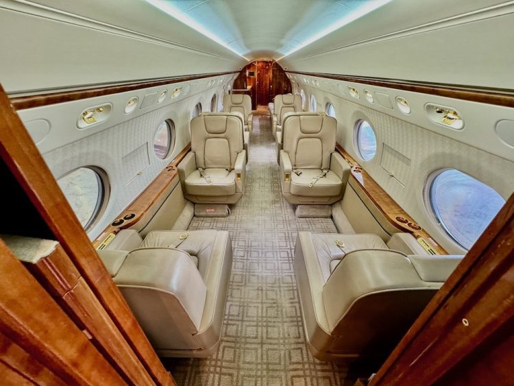 2004 Gulfstream G450 | N820AV | SN4002 - Image 13