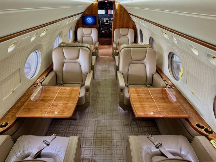 2004 Gulfstream G450 | N820AV | SN4002 - Image 30