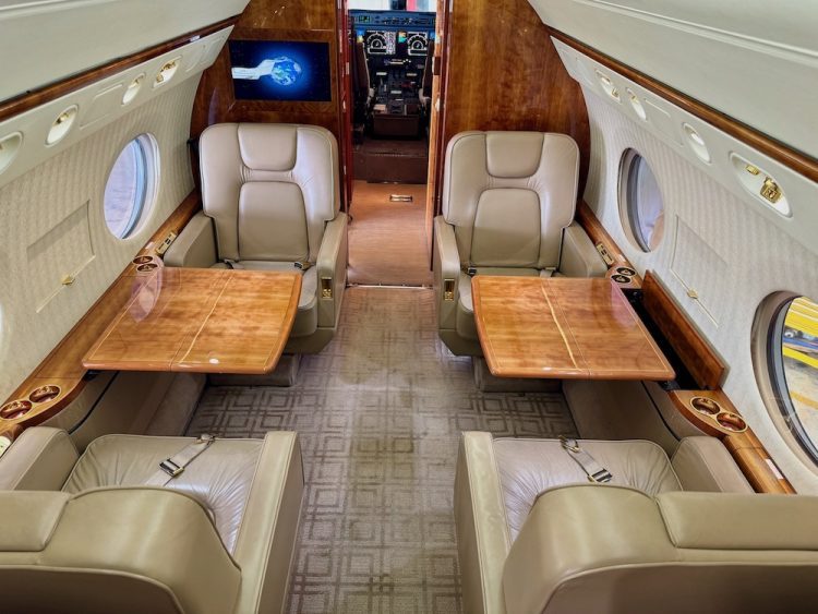 2004 Gulfstream G450 | N820AV | SN4002 - Image 32